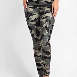 Mono b buttery soft moto leggings camo xL